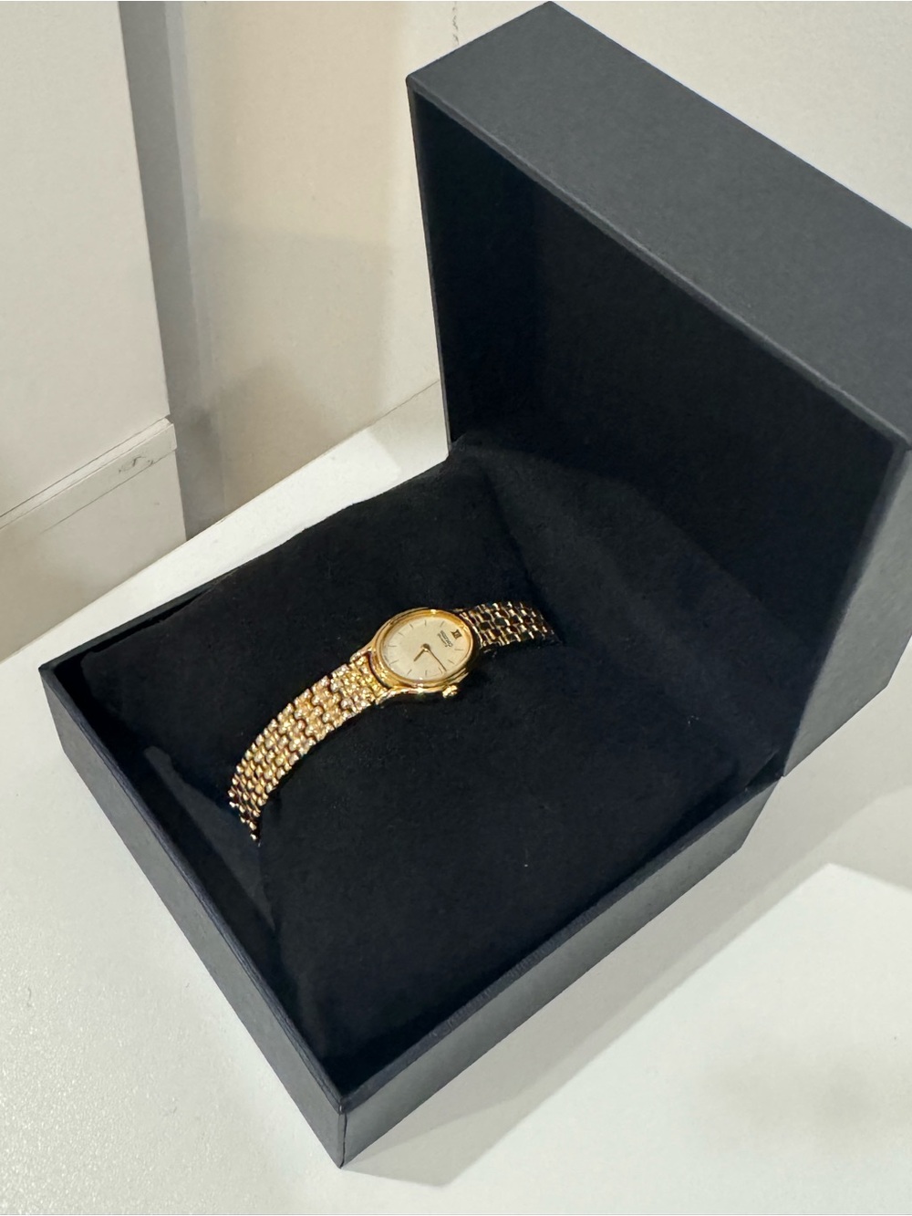 Seiko Gold Women's Bracelet Watch with Champagne Dial